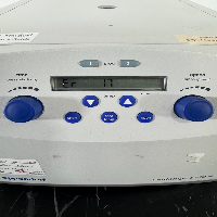 Eppendorf 5702R Refrigerated Centrifuge image 3